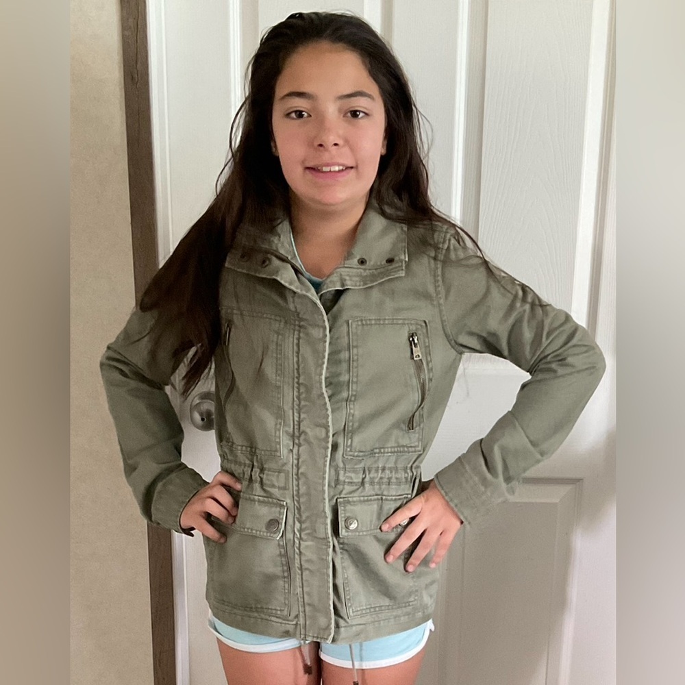 Aeropostale Women's Army Green Utility Jacket.P2P 17” Length 23.5” SIZE XS - Picture 3 of 8